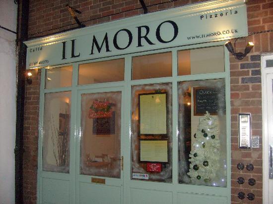Comer en Roma, restaurante Il Moro, buena pasta